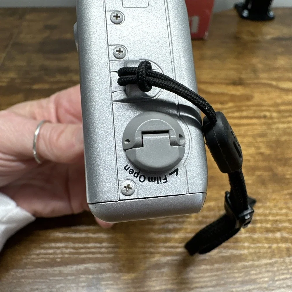 Canon Elph Jr APS Film‎ Camera Strap Box TESTED WORKING